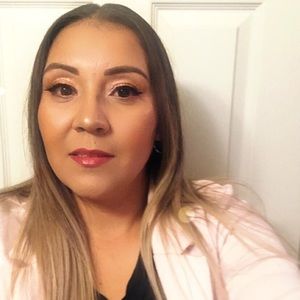 Meet your Posher, Yasmin